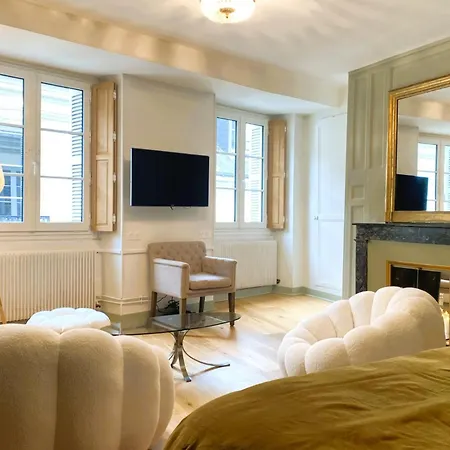 De Charme Au Coeur Du Centre Historique Apartamento Tours